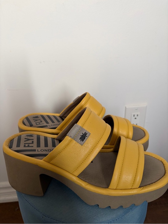 Fly London Shoes - FLY LONDON MAVA432FLY YELLOW LEATHER SANDALS MULES EU 40 US 9-9.5